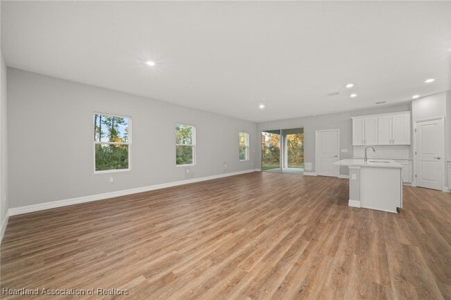 Building Photo - 5120 Belmar Dr