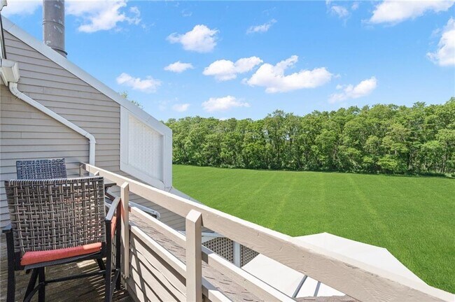 Building Photo - 43 Lawton Brook Ln