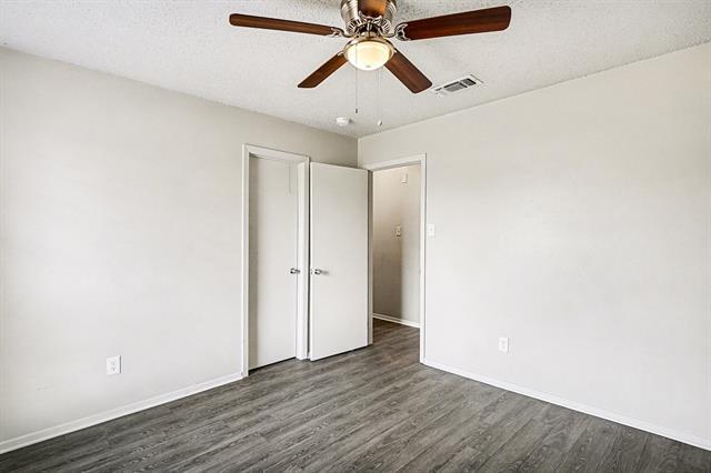 Building Photo - 2705 Warren Ln