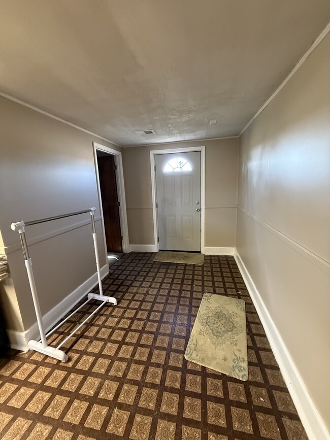 Building Photo - 11324 Rineyville Rd