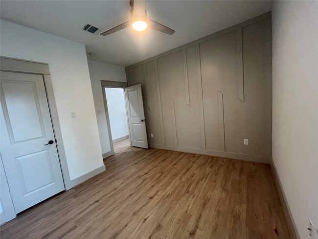 Building Photo - 19307 Sears Dr