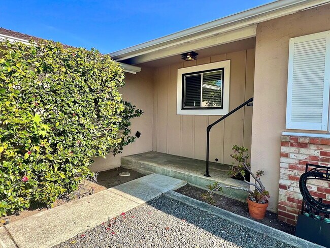 Building Photo - Prime San Jose Home with great backyard!