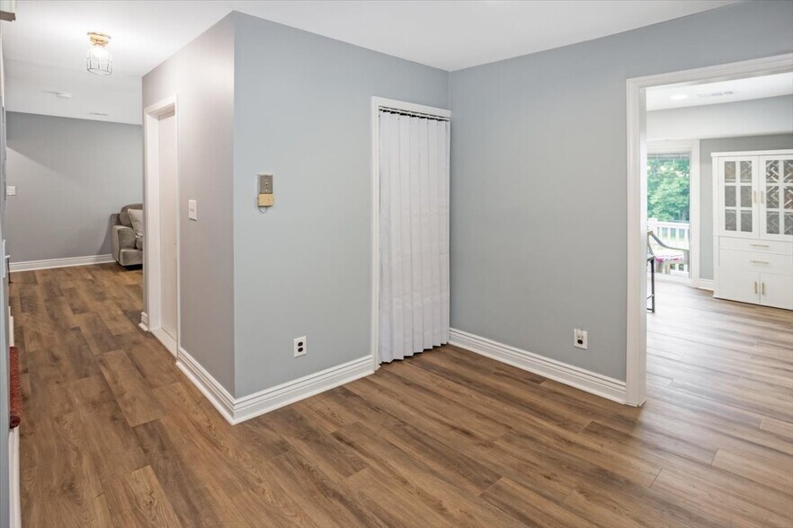 Building Photo - 56 Woods Edge Dr