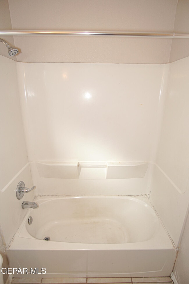 Building Photo - 11027 Sunshine Ct