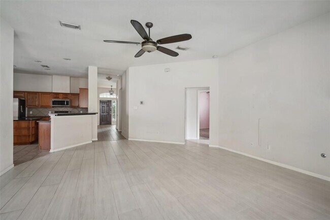Building Photo - 16614 New Market Ln
