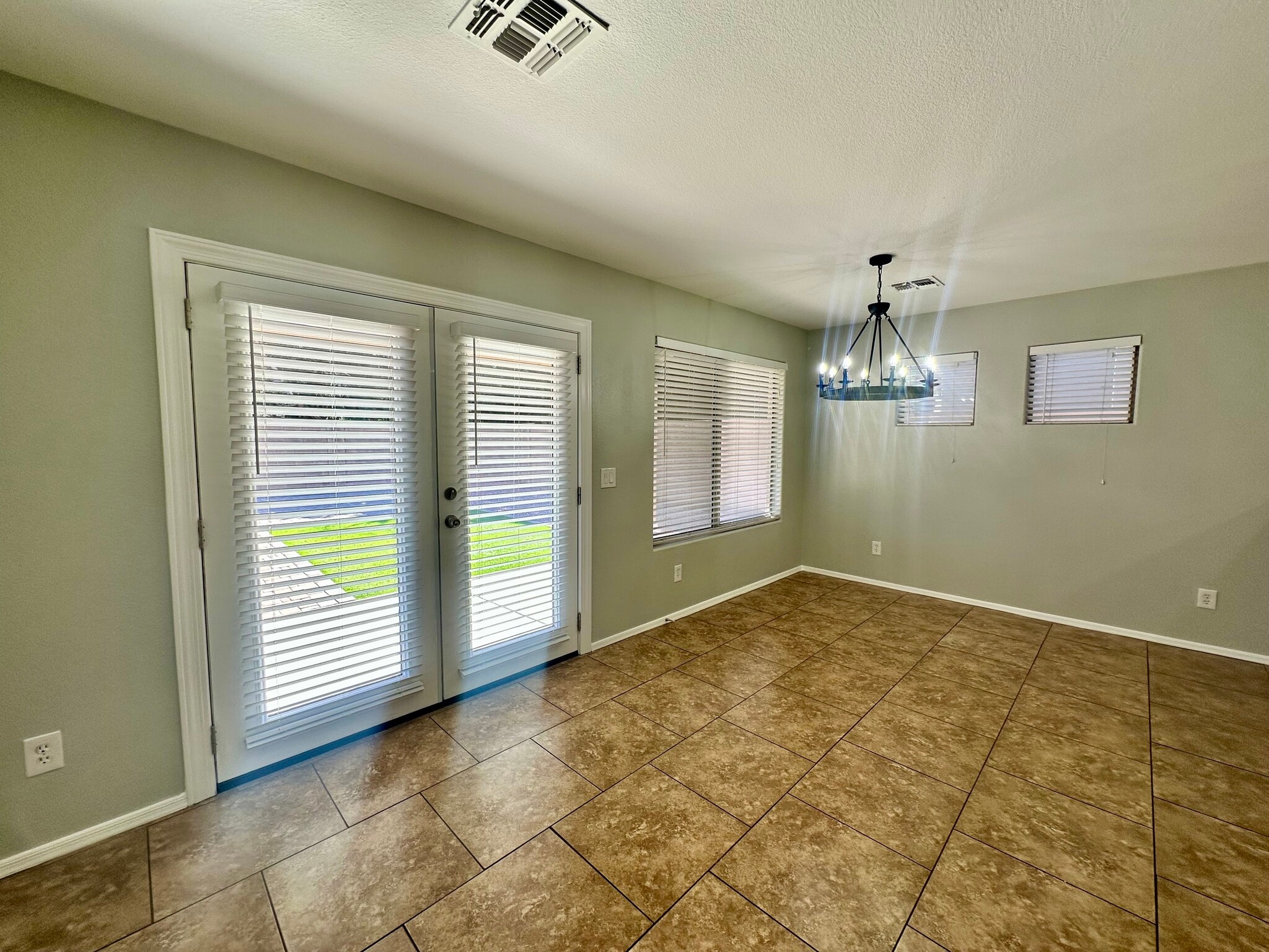 Building Photo - 6757 W Firebird Dr