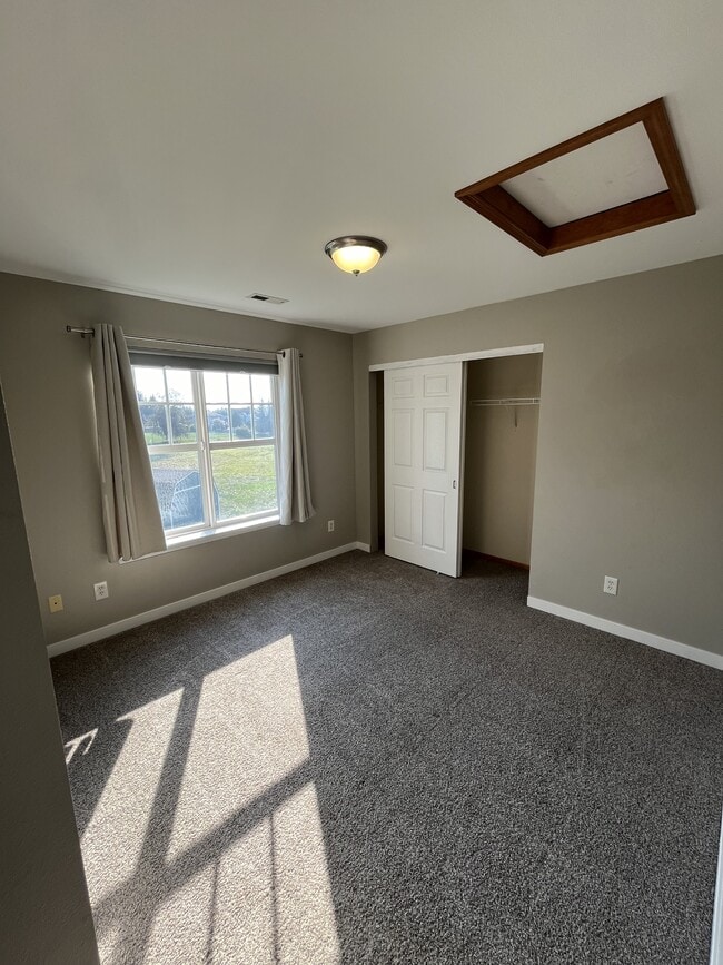 Building Photo - 1341 Colony Ct