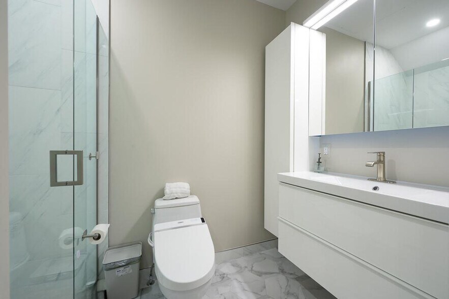 Building Photo - 1517 Corcoran St NW