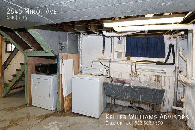 Building Photo - 2846 Minot Ave