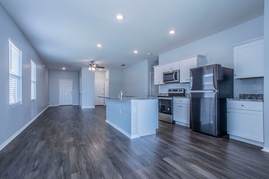 Building Photo - 12614 Galatea