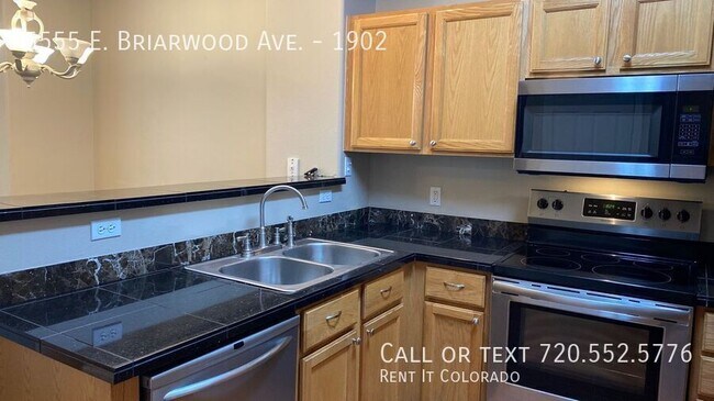 Building Photo - 5555 E Briarwood Ave