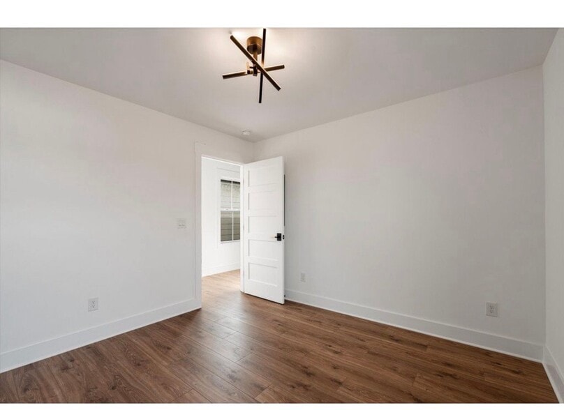 Building Photo - 151 Fain St