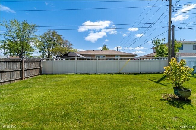 Building Photo - 3 br, 2 bath House - 85 Karen Lane