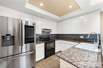 Building Photo - 81 Pearl-