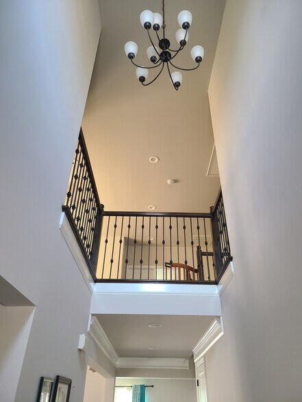 Building Photo - 2596 Vining Branch Way