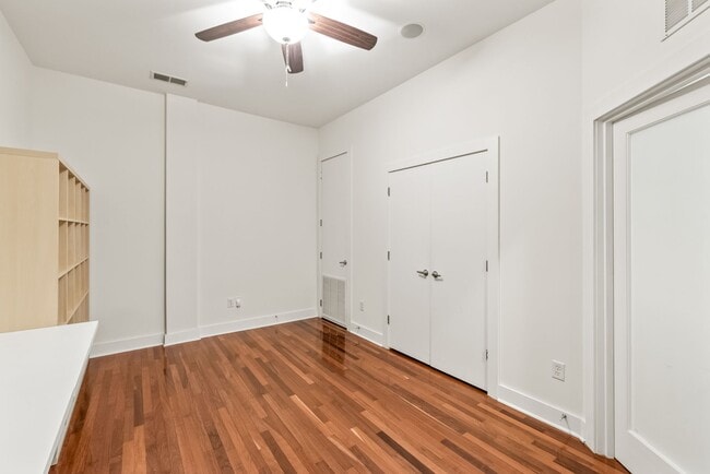 Building Photo - The Gallery Lofts, 2 Bedroom Condo minutes...