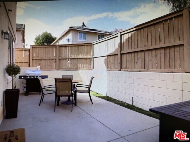 Building Photo - 12452 Sonoma Dr