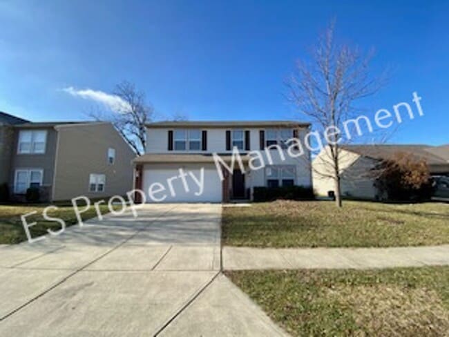 Building Photo - Beautiful 4 Bedroom 2.5 Bath 2 story home in Wildwood Farms on Indy's Southeast side!