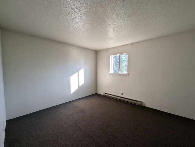 Building Photo - 1 Bed/1 Bath Apartment in Melbourne Water, Trash, Sewer Included