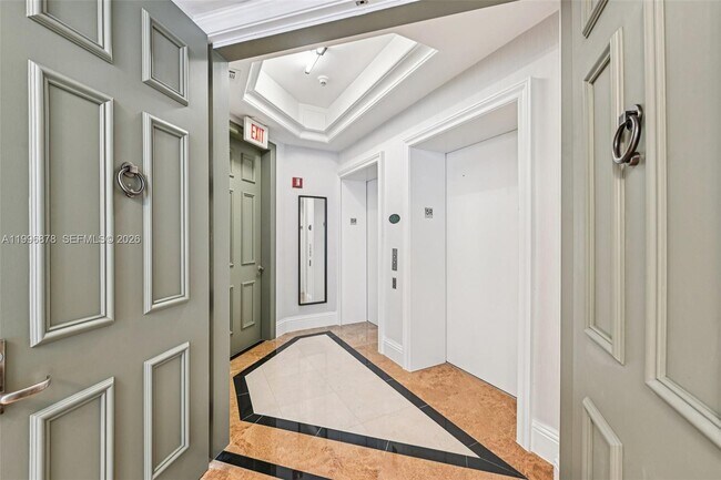 Building Photo - 626 Coral Wy