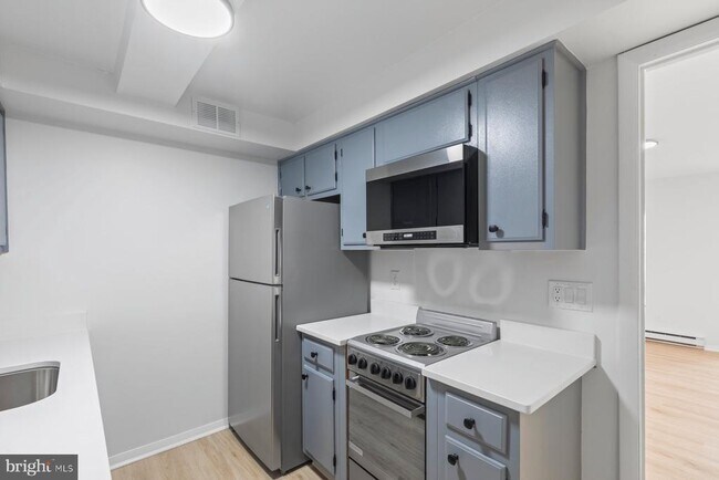 Building Photo - 207 S Patrick St
