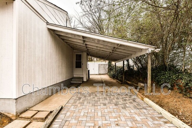 Building Photo - 6607 Berkshire Dr