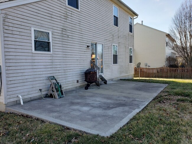 Building Photo - 714 Linden Creek
