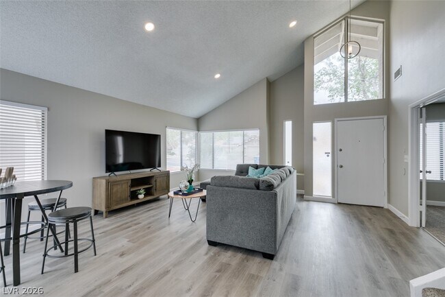 Building Photo - 6585 Minton Ct