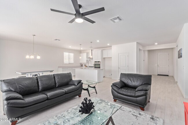 Building Photo - 3332 N 198th Ln