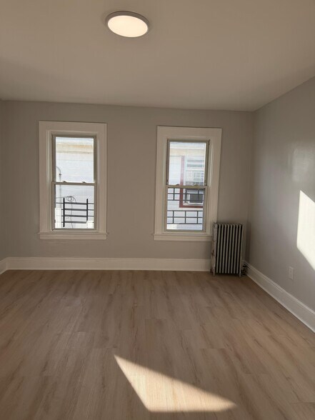 Building Photo - 8715 Sutter Ave