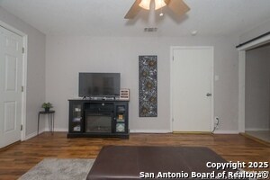 Building Photo - 611 Brunswick Blvd