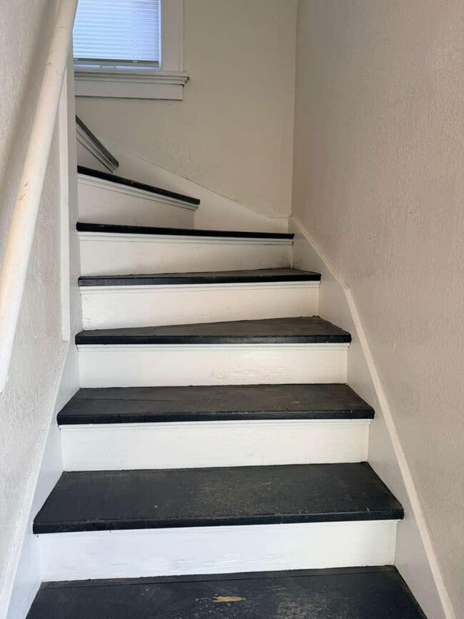 Building Photo - 2213 N 57th St