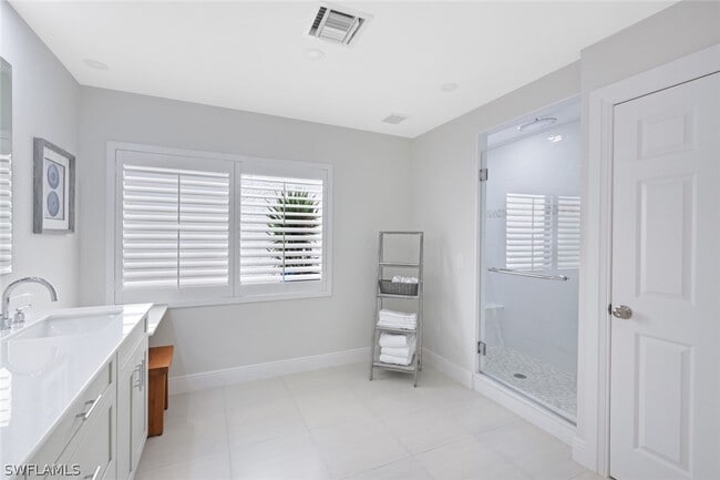 Building Photo - 714 Reef Point Cir