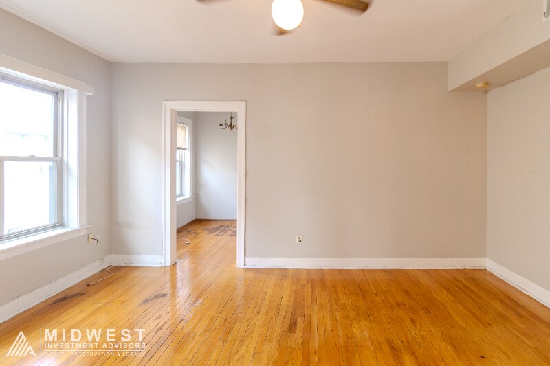 Building Photo - 6710 S Claremont Ave