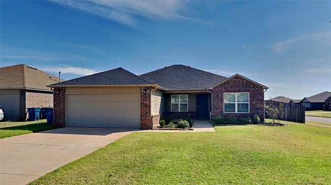 Building Photo - 332 Blue Dr