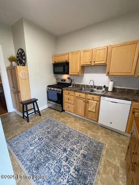 Building Photo - 123 N Keats Ave