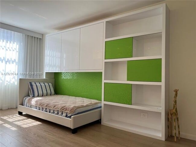 Building Photo - 251 174th St