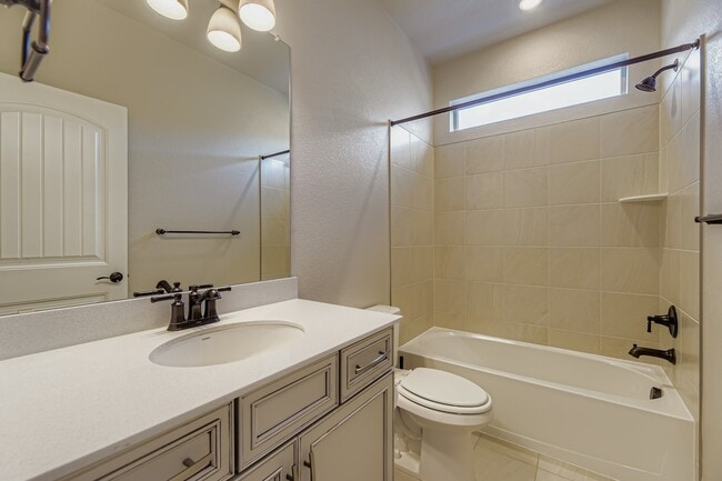 Building Photo - 18281 Grosbeak Pl