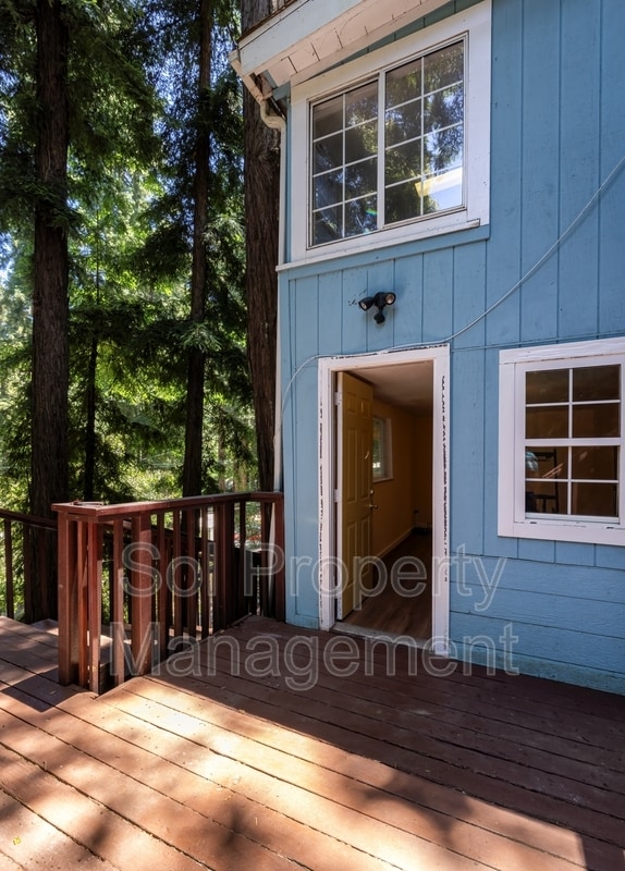 Building Photo - 9456 E Zayante Rd