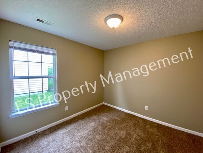 Building Photo - Wonderful 3 Bedroom 2 Bath Ranch Home in Lawrence Township!