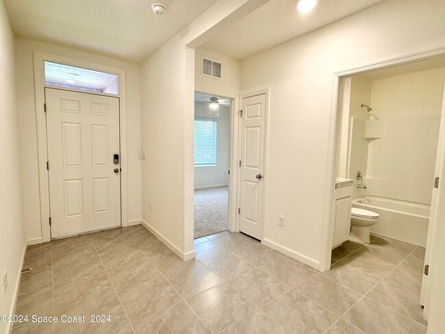 Building Photo - 6495 Topaz Dr