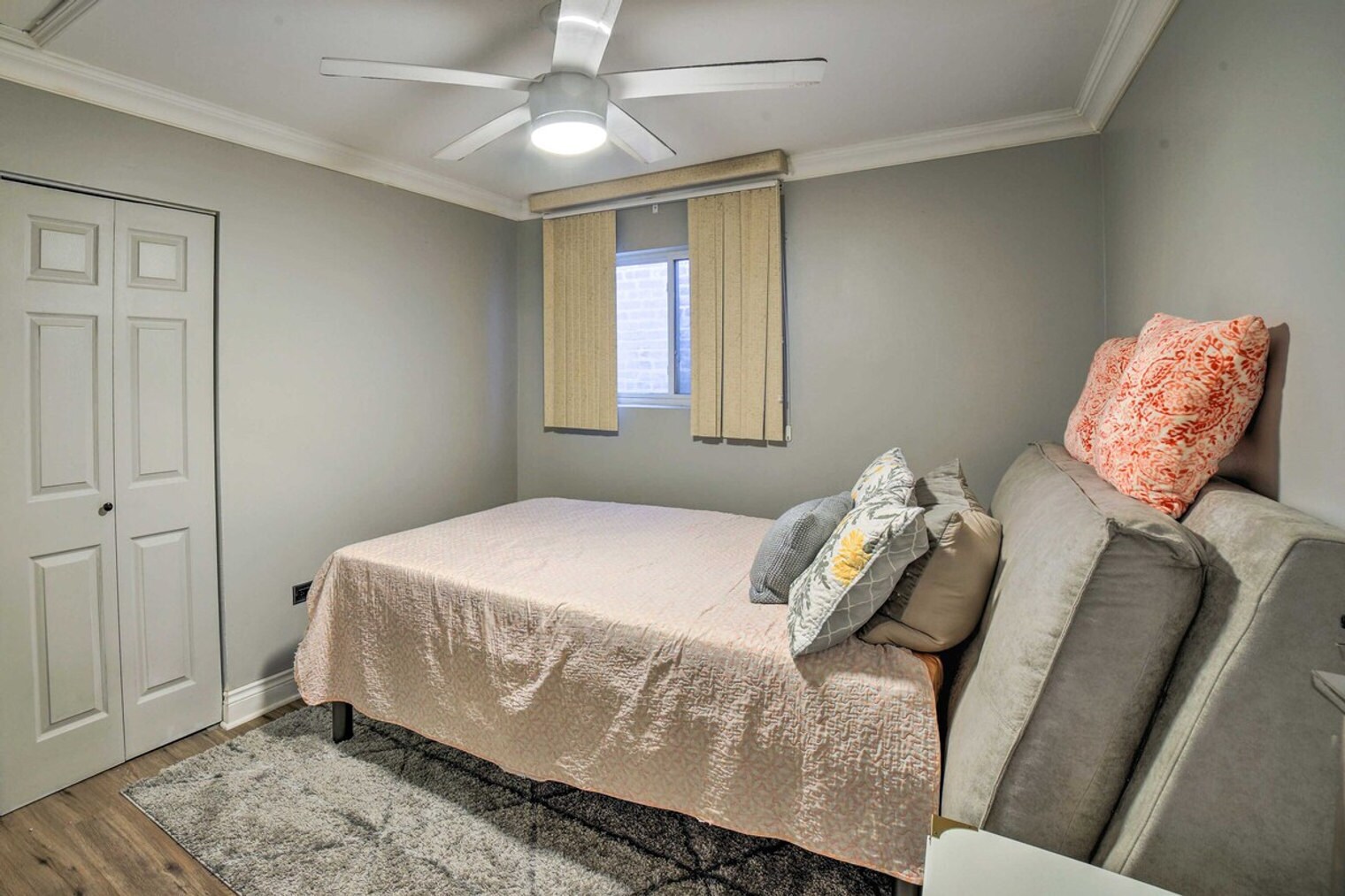 Building Photo - 701 S Central Park Ave