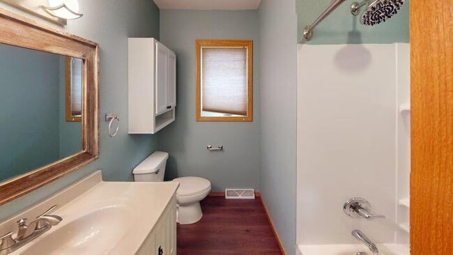 Building Photo - 1103 E Indiana Ave