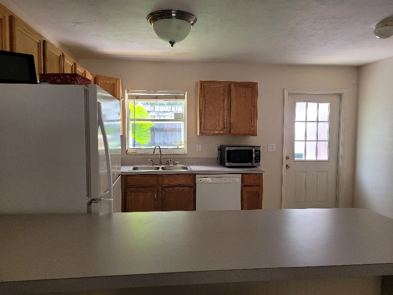 Building Photo - 3152 NW 79th Ct