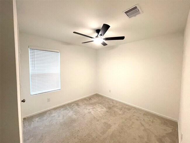 Building Photo - 21103 Newberry Grv Ln