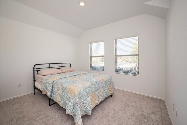 Building Photo - 5343 Sleepy Fox Ln