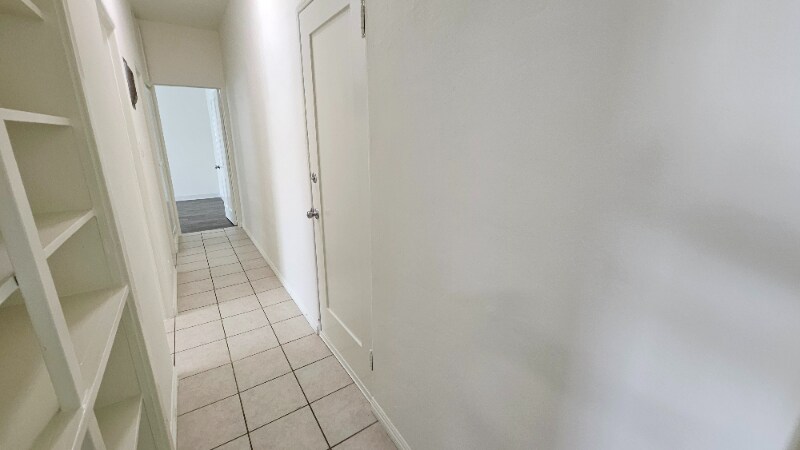 Building Photo - 226 S Tower Dr