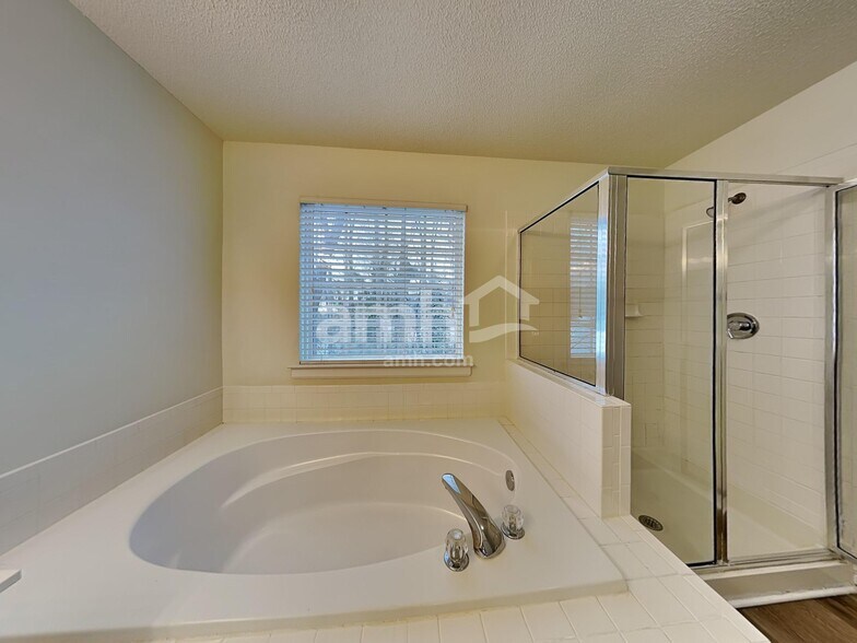 Building Photo - 106 Cricket Hollow Run