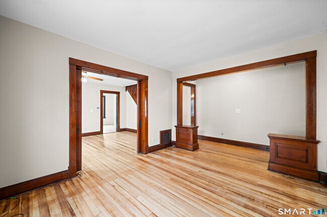 Building Photo - 44 Bigelow Ave