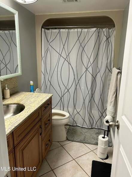 Building Photo - 14008 Dundeewood Rd